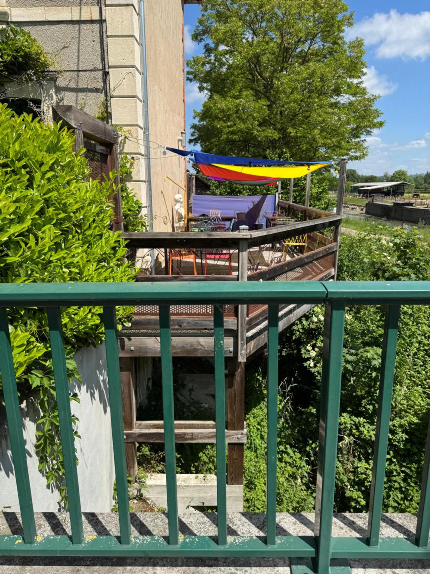 Auberge Magnette Audes Buitenkant foto