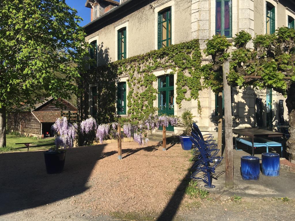 Auberge Magnette Audes Buitenkant foto